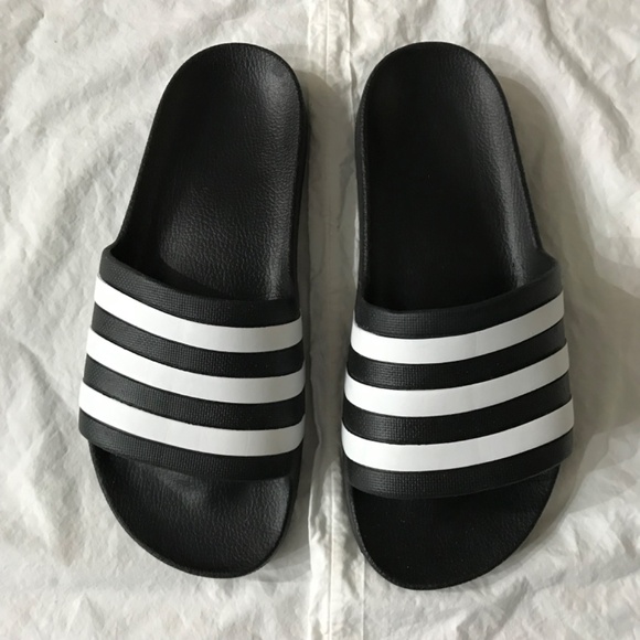 Adidas 3 Stripes Adilette Shower Slides Unisex Size 7 Black White - Picture 2 of 5